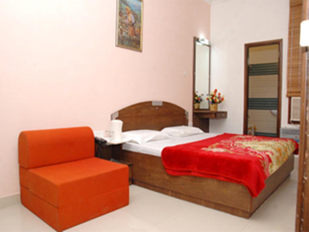 Hotel Holiday Comfort Amritsar Exterior foto